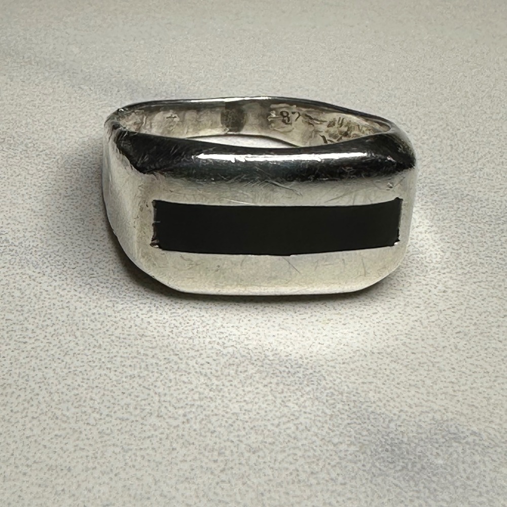 Vintage‎ Sterling Silver Ring with Black Stone Inlay Band Statement Jewelry 925